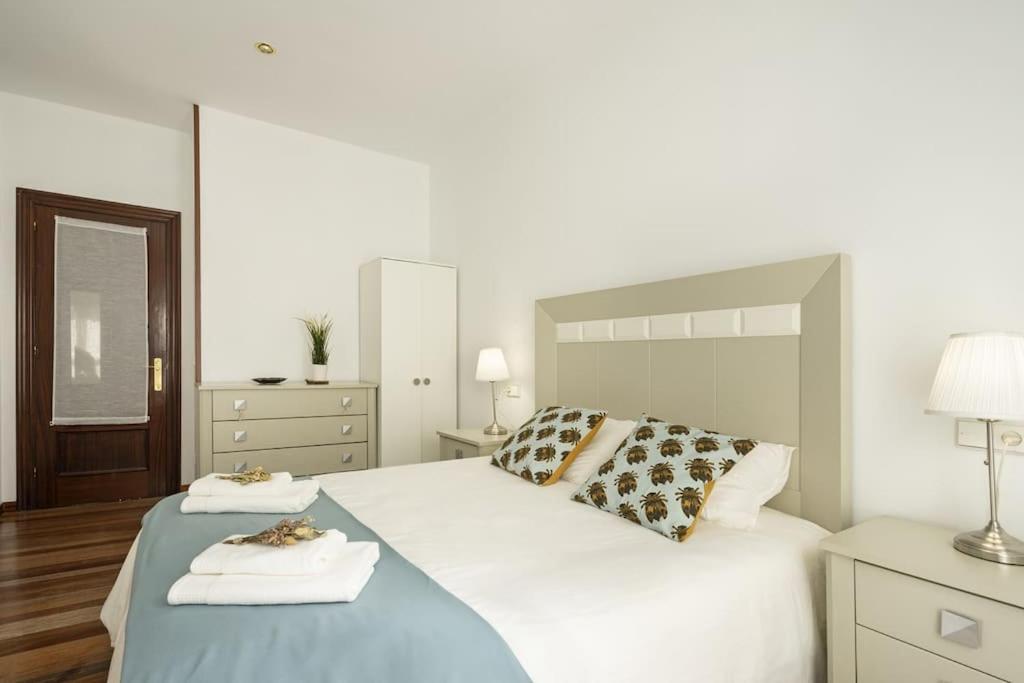 Apartamento La Plazuela Gijon Bagian luar foto